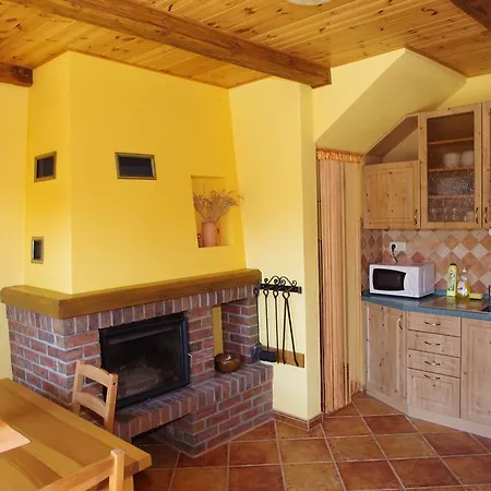 Apartment Ubytovani A Slunicko