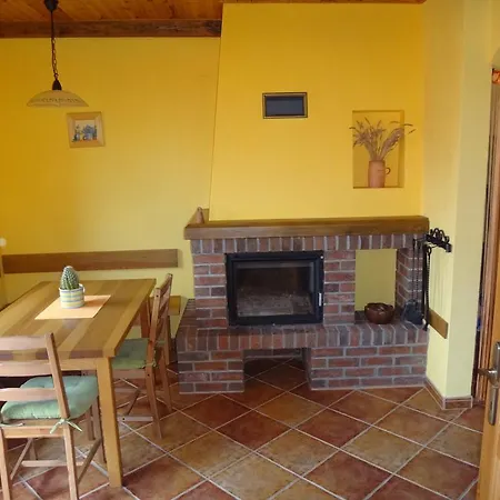 Apartment Ubytovani A Slunicko Lomnice nad Luznici