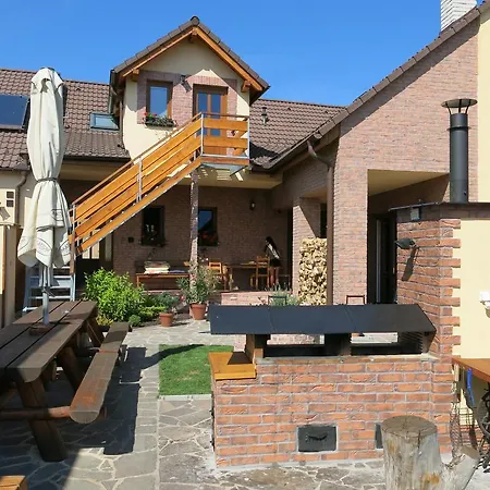 Apartment Ubytovani A Slunicko *