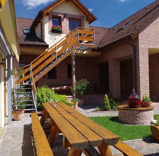 Ubytovani A Slunicko * Lomnice nad Luznici